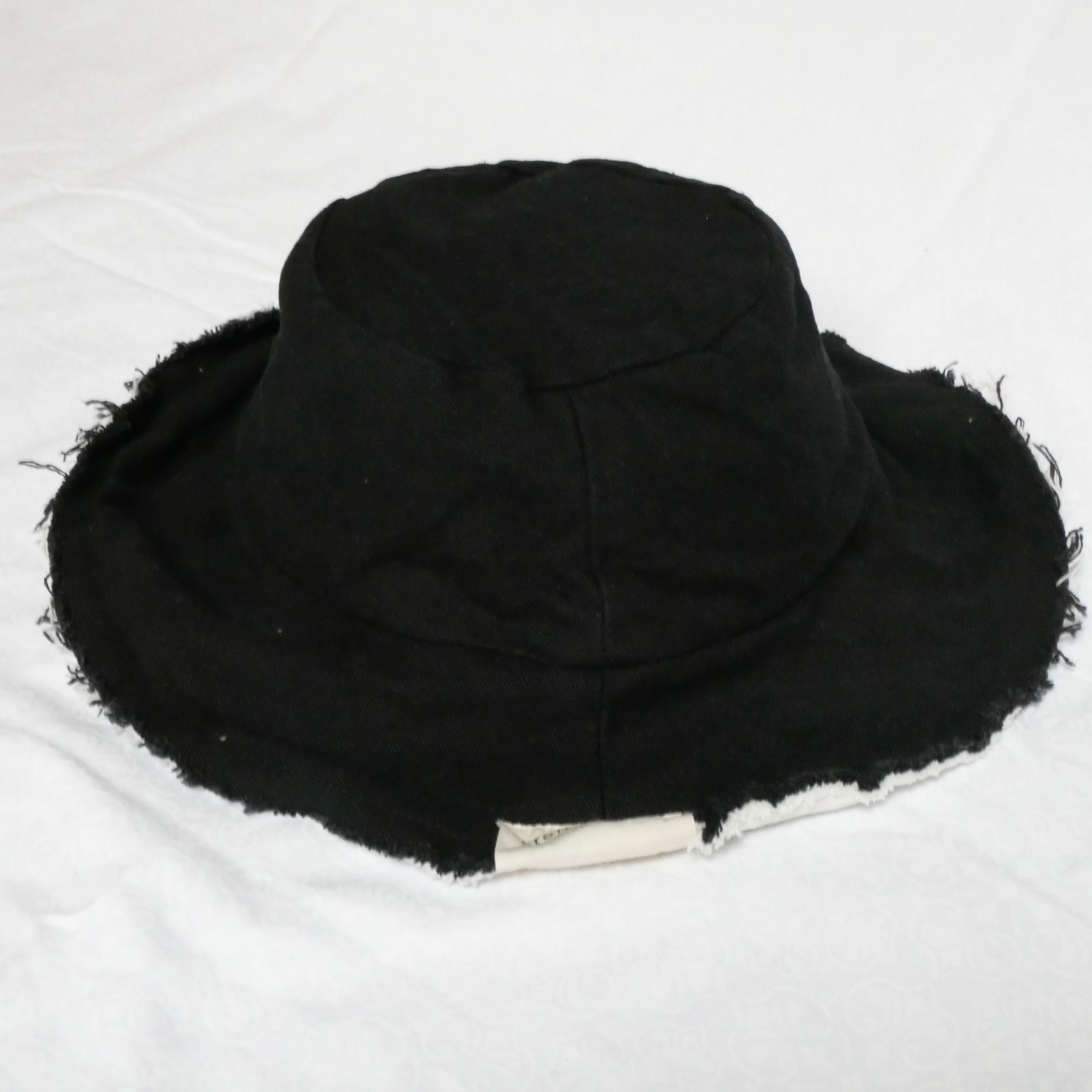Angie Hat
